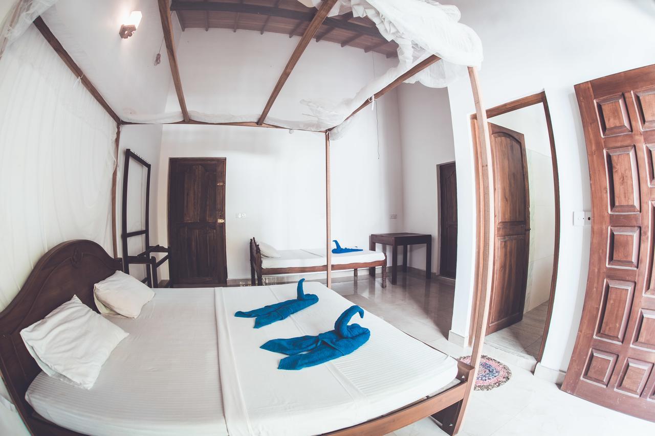 Rupa'S Hotel อารูกัมเบย์ ภายนอก รูปภาพ